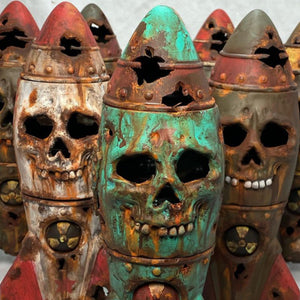 Adorno de bomba de calavera de resina